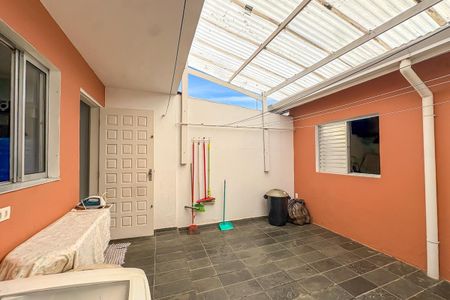 Casa à venda com 184m², 3 quartos e 2 vagasÁrea de Serviço