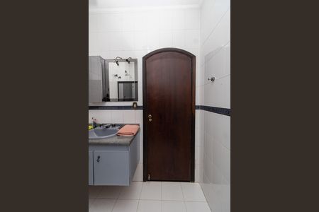 Casa à venda com 280m², 3 quartos e 6 vagas Casa à venda com 280m², 3 quartos e 6 vagasBanheiro Social