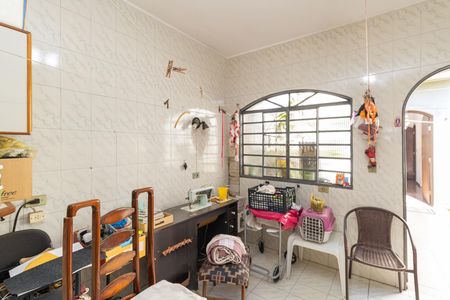 Casa à venda com 280m², 3 quartos e 6 vagas Casa à venda com 280m², 3 quartos e 6 vagasÁrea de Serviço