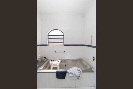 Casa à venda com 280m², 3 quartos e 6 vagas Casa à venda com 280m², 3 quartos e 6 vagasBanheiro da Suíte