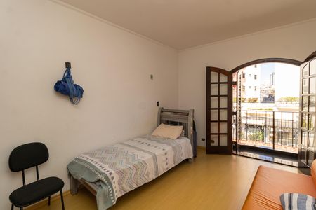 Casa à venda com 280m², 3 quartos e 6 vagas Casa à venda com 280m², 3 quartos e 6 vagasQuarto 1