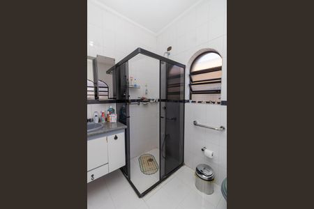 Casa à venda com 280m², 3 quartos e 6 vagas Casa à venda com 280m², 3 quartos e 6 vagasBanheiro da Suíte