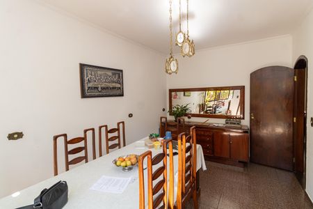 Casa à venda com 280m², 3 quartos e 6 vagas Casa à venda com 280m², 3 quartos e 6 vagasCozinha