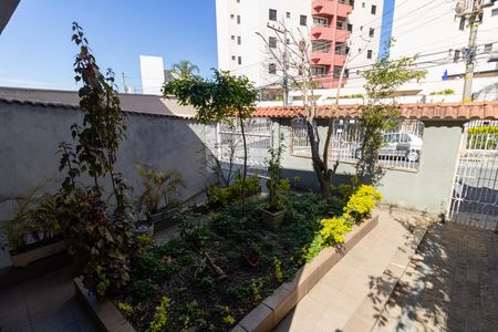 Casa à venda com 280m², 3 quartos e 6 vagas Casa à venda com 280m², 3 quartos e 6 vagasQuintal