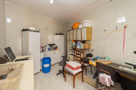Casa à venda com 280m², 3 quartos e 6 vagas Casa à venda com 280m², 3 quartos e 6 vagasÁrea de Serviço