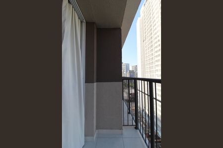 Varanda de kitnet/studio para alugar com 1 quarto, 24m² em Vila Olímpia, São Paulo