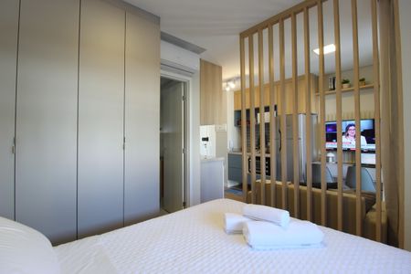 Quarto Suíte de kitnet/studio para alugar com 1 quarto, 24m² em Vila Olímpia, São Paulo