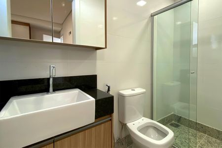 Apartamento para alugar com 116m², 2 quartos e 2 vagas Apartamento para alugar com 116m², 2 quartos e 2 vagasBanheiro da Suíte