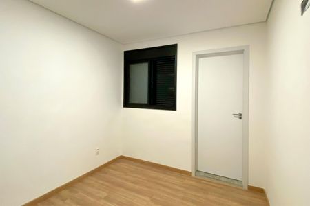 Apartamento para alugar com 116m², 2 quartos e 2 vagas Apartamento para alugar com 116m², 2 quartos e 2 vagasQuarto