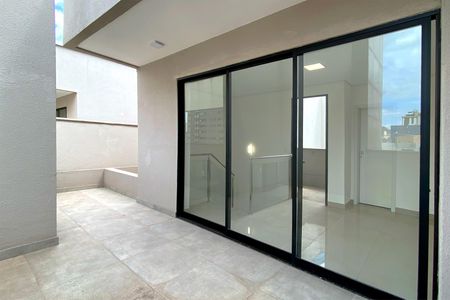 Apartamento para alugar com 116m², 2 quartos e 2 vagas Apartamento para alugar com 116m², 2 quartos e 2 vagasCobertura