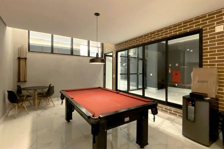 Apartamento para alugar com 116m², 2 quartos e 2 vagas Apartamento para alugar com 116m², 2 quartos e 2 vagasÁrea comum - Jogos