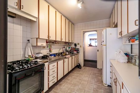 Apartamento para alugar com 270m², 4 quartos e 4 vagasCozinha