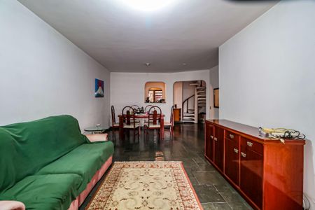 Apartamento para alugar com 270m², 4 quartos e 4 vagasSala
