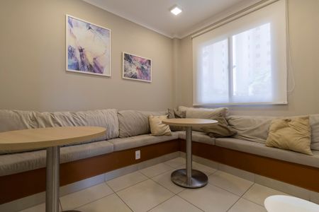 Apartamento à venda com 41m², 2 quartos e sem vagaÁrea Comum - Salão de Festas