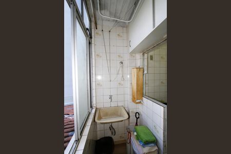 Apartamento à venda com 65m², 3 quartos e 1 vagaÁrea de Serviço