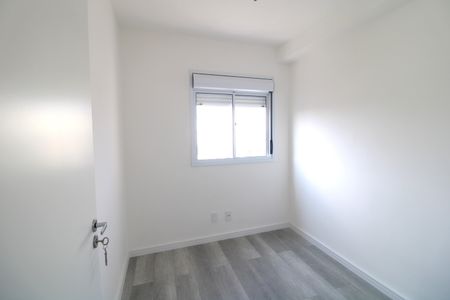 Quarto 2 de apartamento à venda com 2 quartos, 42m² em Vila Isa, São Paulo