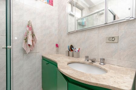 Casa à venda com 112m², 2 quartos e 2 vagasBanheiro Social