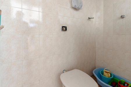 Casa à venda com 112m², 2 quartos e 2 vagasBanheiro de Serviço