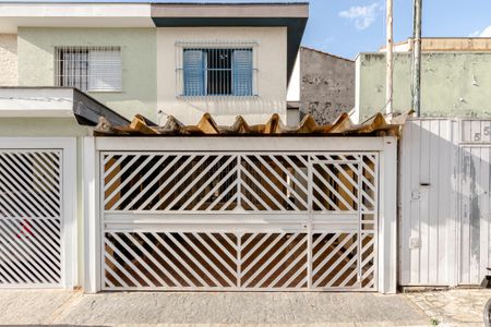 Casa à venda com 112m², 2 quartos e 2 vagasFachada