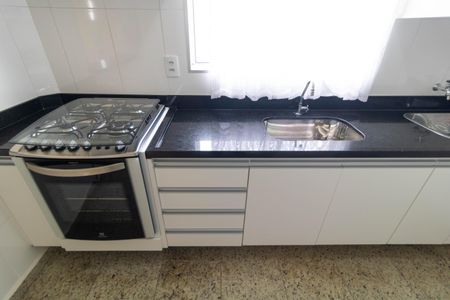 Apartamento à venda com 60m², 3 quartos e 1 vaga Apartamento à venda com 60m², 3 quartos e 1 vagaCozinha