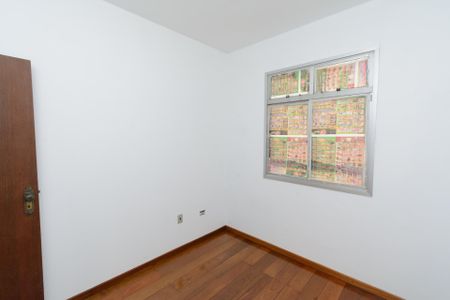 Apartamento à venda com 200m², 3 quartos e 2 vagas Apartamento à venda com 200m², 3 quartos e 2 vagasQuarto 2