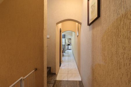 Casa à venda com 350m², 3 quartos e 3 vagasCasa 1 - Corredor do 1º piso