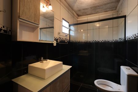 Casa à venda com 350m², 3 quartos e 3 vagasCasa 3 - Banheiro 1