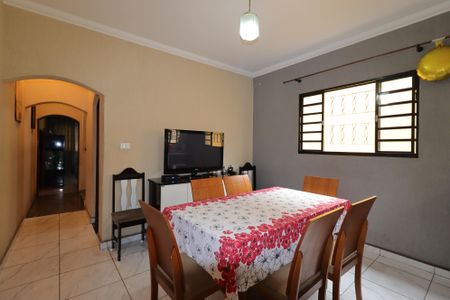 Casa à venda com 350m², 3 quartos e 3 vagasCasa 1 - Cozinha - Copa