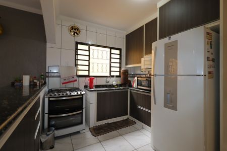 Casa à venda com 350m², 3 quartos e 3 vagasCasa 1 - Cozinha