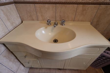 Casa à venda com 350m², 3 quartos e 3 vagasCasa 1 - Banheiro do 2º Piso