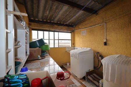 Casa à venda com 350m², 3 quartos e 3 vagasCasa 1 - Área de Serviço