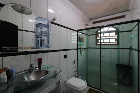 Casa à venda com 350m², 3 quartos e 3 vagasCasa 1 - Banheiro da Suíte