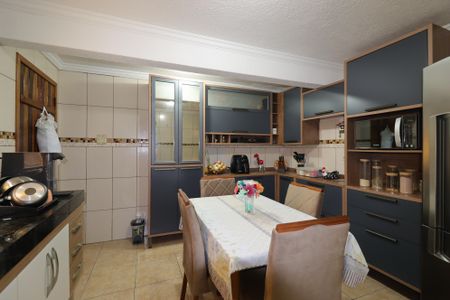Casa à venda com 350m², 3 quartos e 3 vagasCasa 2 - Cozinha