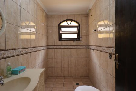 Casa à venda com 350m², 3 quartos e 3 vagasCasa 1 - Banheiro do 1º Piso