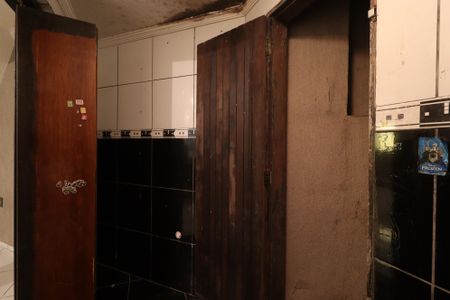 Casa à venda com 350m², 3 quartos e 3 vagasCasa 3 - Banheiro 2