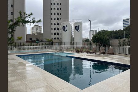 Apartamento para alugar com 35m², 2 quartos e sem vaga Apartamento para alugar com 35m², 2 quartos e sem vagaÁrea comum - Piscina