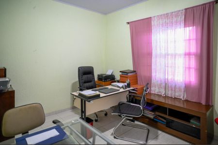 Casa à venda com 290m², 3 quartos e 2 vagasQuarto 3