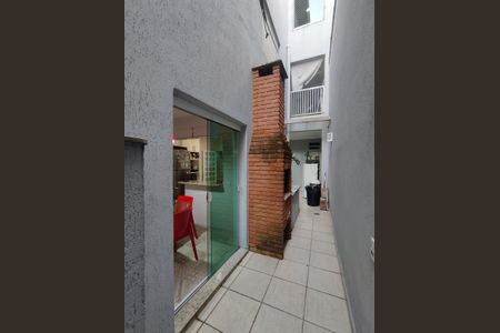 Casa para alugar com 250m², 3 quartos e 2 vagas Casa para alugar com 250m², 3 quartos e 2 vagasQuintal