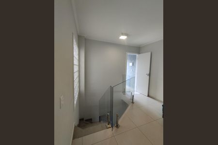 Casa para alugar com 250m², 3 quartos e 2 vagas Casa para alugar com 250m², 3 quartos e 2 vagasCobertura