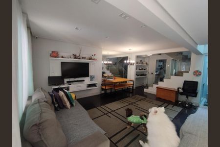 Sala de casa para alugar com 3 quartos, 250m² em Vila Moraes, São Paulo