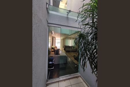 Casa para alugar com 250m², 3 quartos e 2 vagas Casa para alugar com 250m², 3 quartos e 2 vagasQuintal