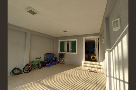 Casa para alugar com 250m², 3 quartos e 2 vagas Casa para alugar com 250m², 3 quartos e 2 vagasGaragem