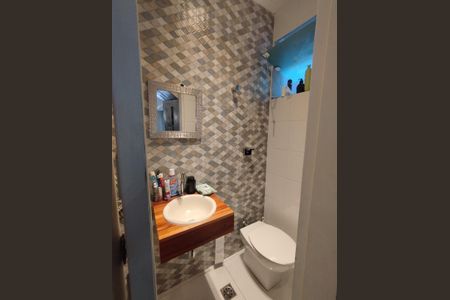 Casa para alugar com 250m², 3 quartos e 2 vagas Casa para alugar com 250m², 3 quartos e 2 vagasLavabo