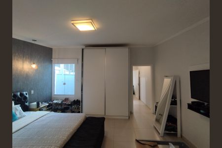 Casa para alugar com 250m², 3 quartos e 2 vagas Casa para alugar com 250m², 3 quartos e 2 vagasSuíte 3
