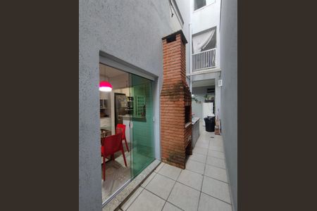 Casa para alugar com 250m², 3 quartos e 2 vagas Casa para alugar com 250m², 3 quartos e 2 vagasQuintal