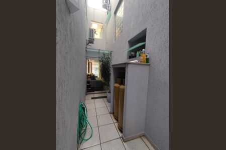 Casa para alugar com 250m², 3 quartos e 2 vagas Casa para alugar com 250m², 3 quartos e 2 vagasQuintal