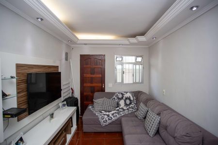 Casa à venda com 230m², 4 quartos e 2 vagasSala - Casa 1