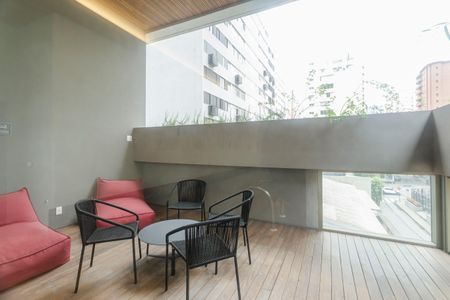 Apartamento à venda com 90m², 2 quartos e sem vagaÁrea comum - Piscina