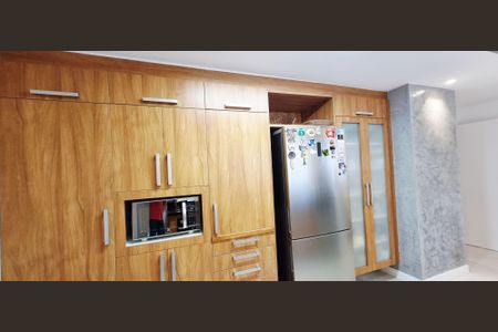Apartamento para alugar com 160m², 3 quartos e 3 vagas Apartamento para alugar com 160m², 3 quartos e 3 vagasCozinha - Armários