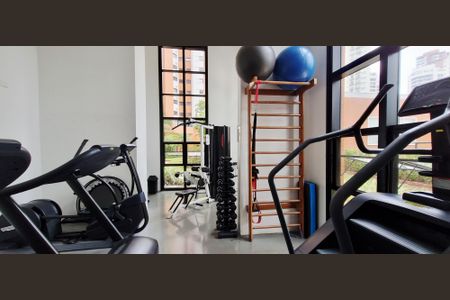 Apartamento para alugar com 160m², 3 quartos e 3 vagas Apartamento para alugar com 160m², 3 quartos e 3 vagasÁrea comum - Academia